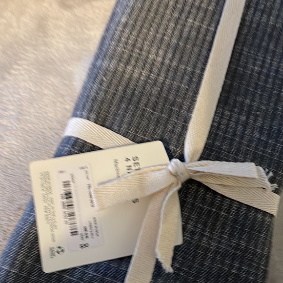 Set of 4 cloth napkins - Picture 2 of 6